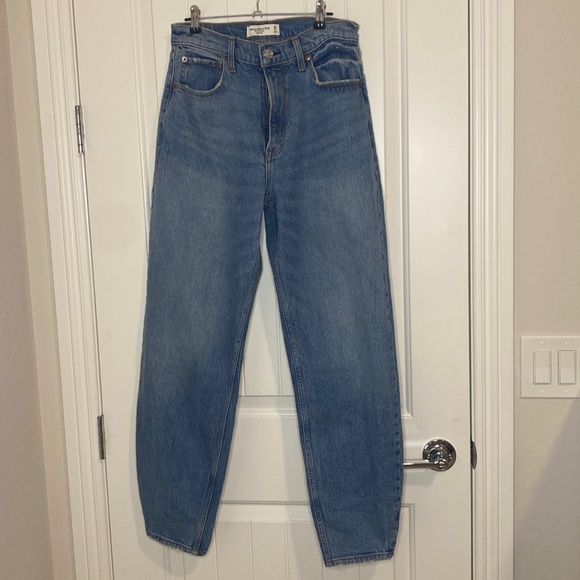 Abercrombie & Fitch Jeans Abercrombie Tall Jeans The 8s Mom High